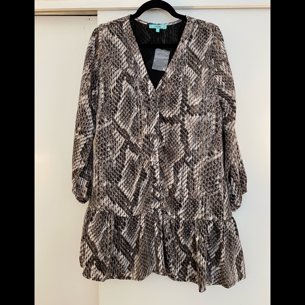 NWT Karlie Snakeskin Dress